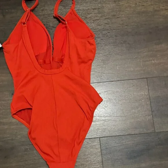 NWOT Orange Robin Piccone Amy V-Neck One Piece Size 12 - Picture 4 of 4